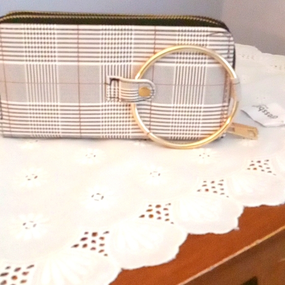 Wallet - Picture 2 of 4